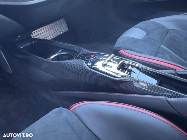 Ferrari SF90 Stradale - 20