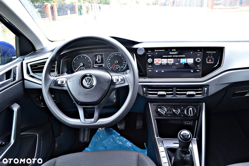 Volkswagen Polo 1.0 (Blue Motion Technology) Comfortline - 32