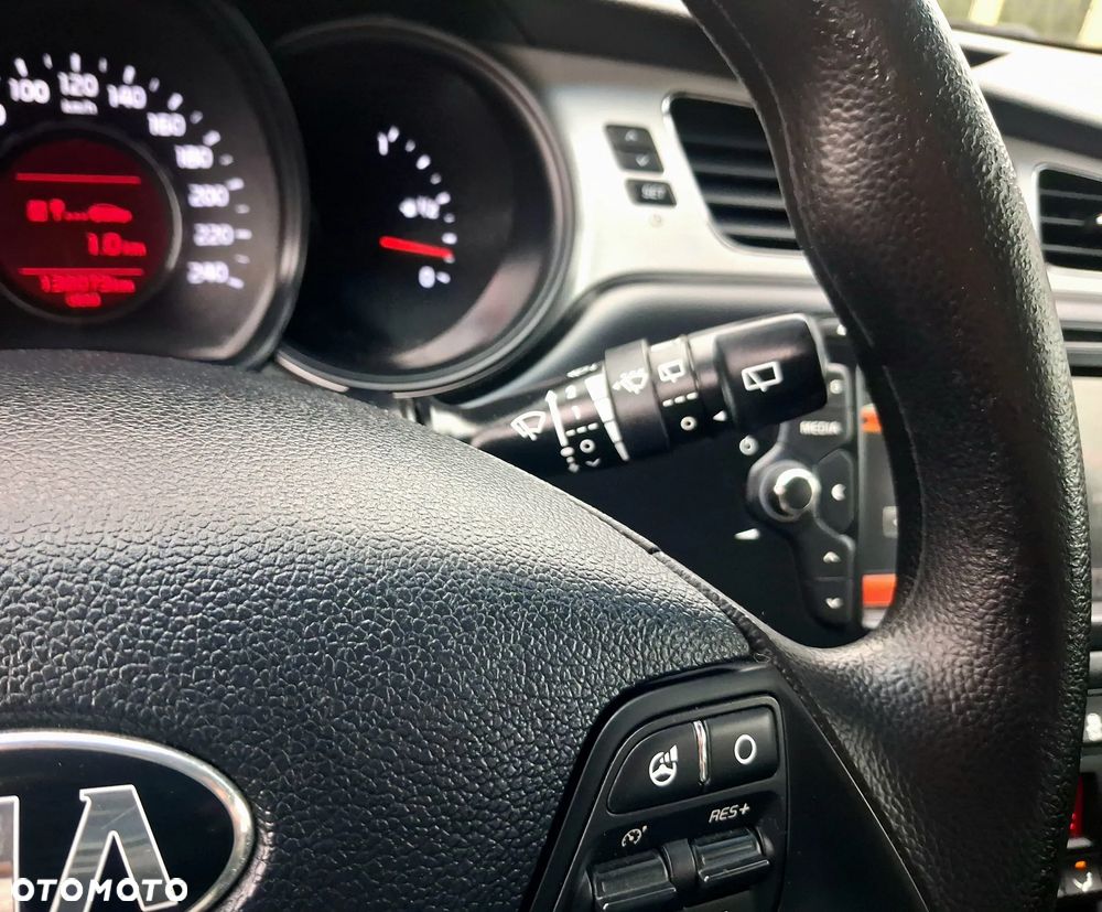 Kia Ceed - 30