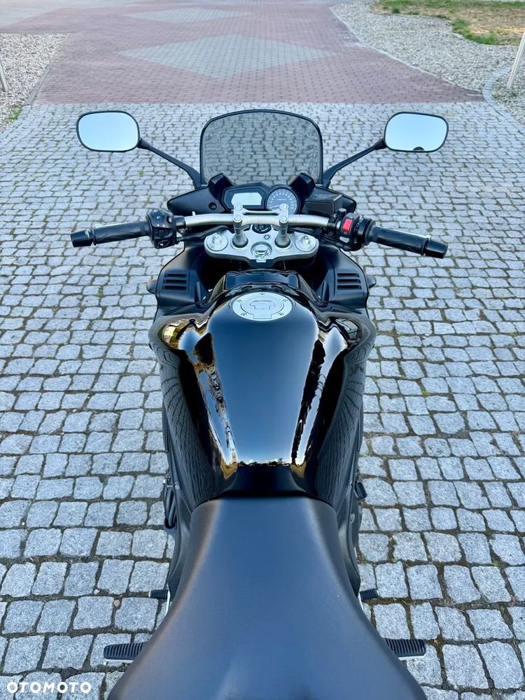 Yamaha FZ - 18