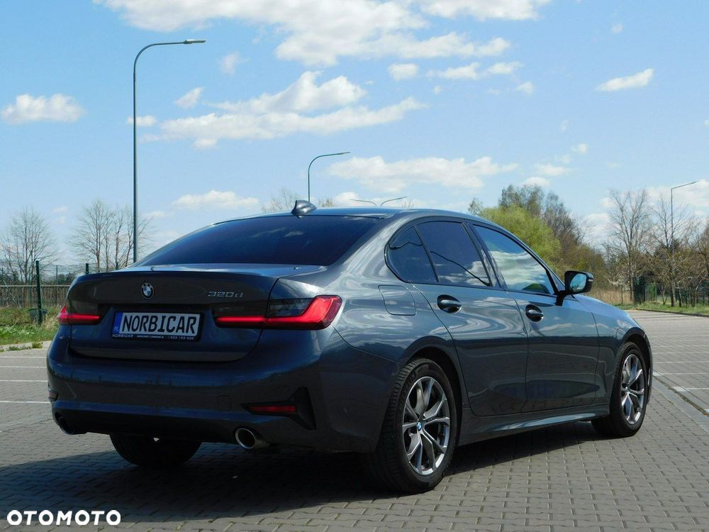 BMW Seria 3 320d Sport Line Shadow sport - 5