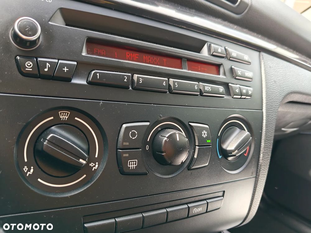 BMW Seria 1 - 25