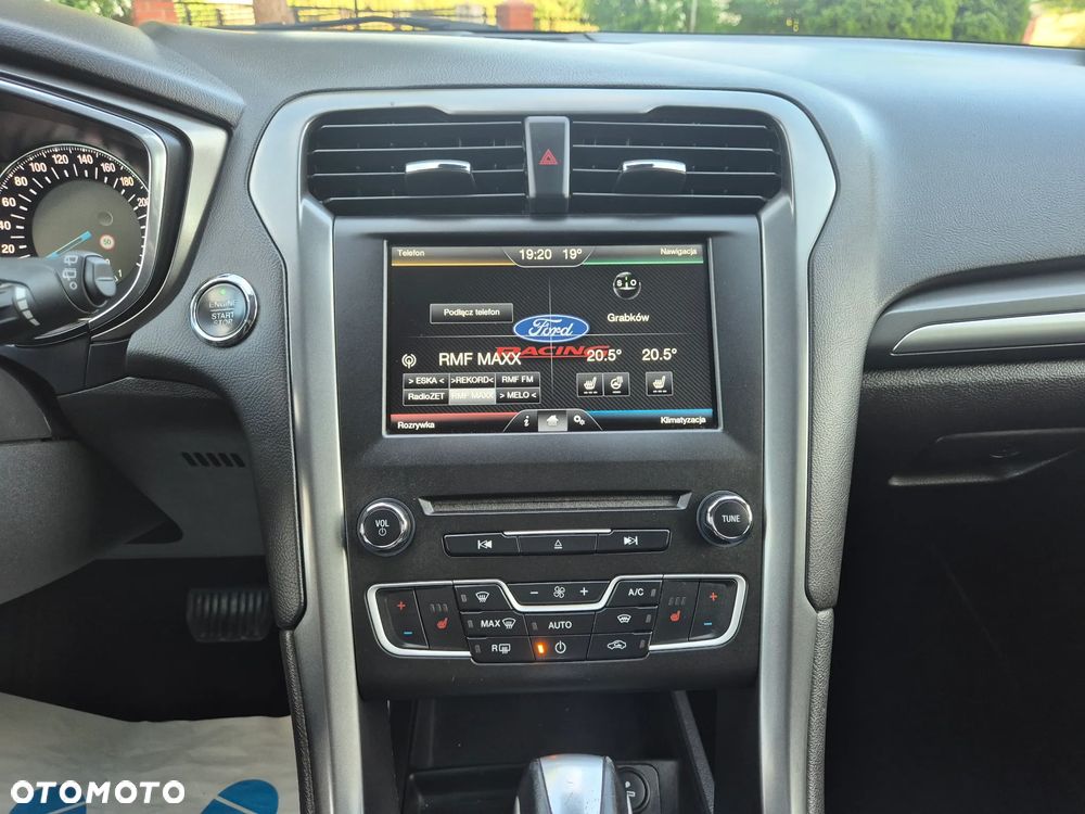 Ford Mondeo 2.0 TDCi Titanium PowerShift - 24