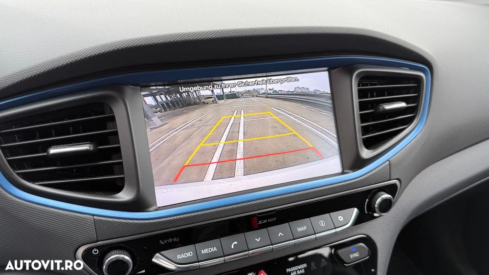 Hyundai IONIQ Hybrid 1.6 GDI Premium - 11