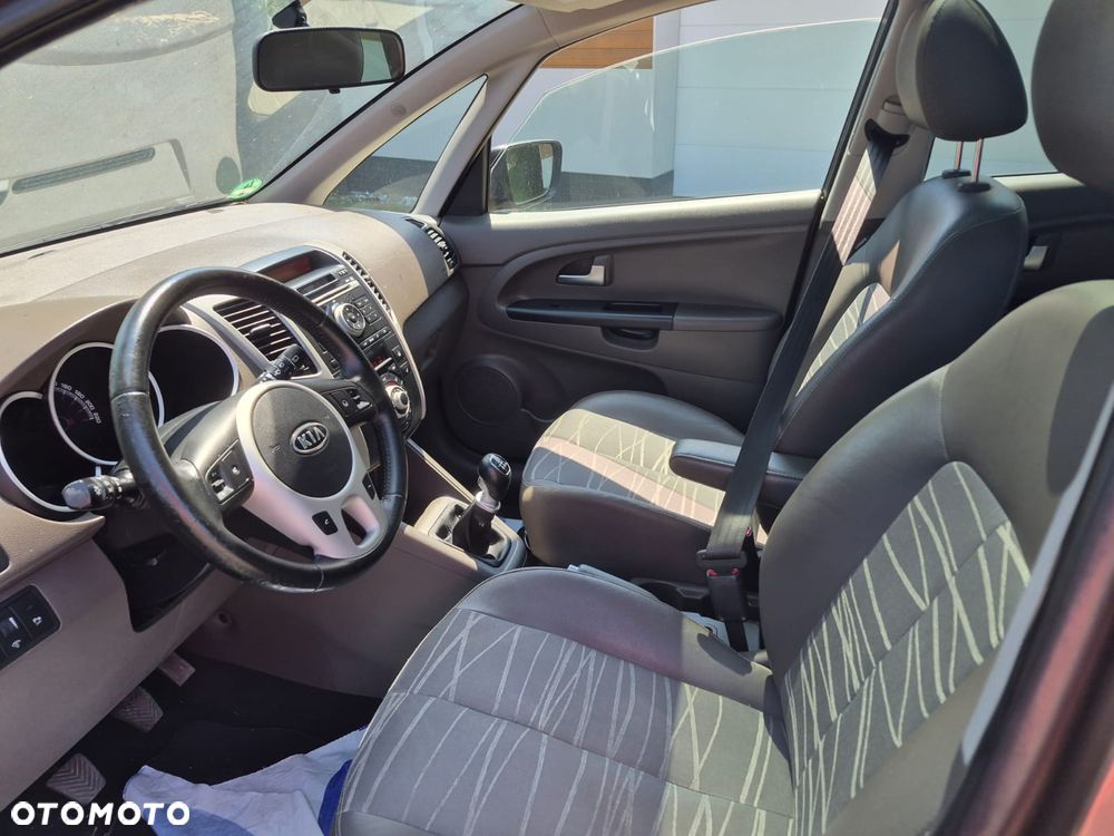 Kia Venga 1.6 CVVT Dream Team Edition - 7