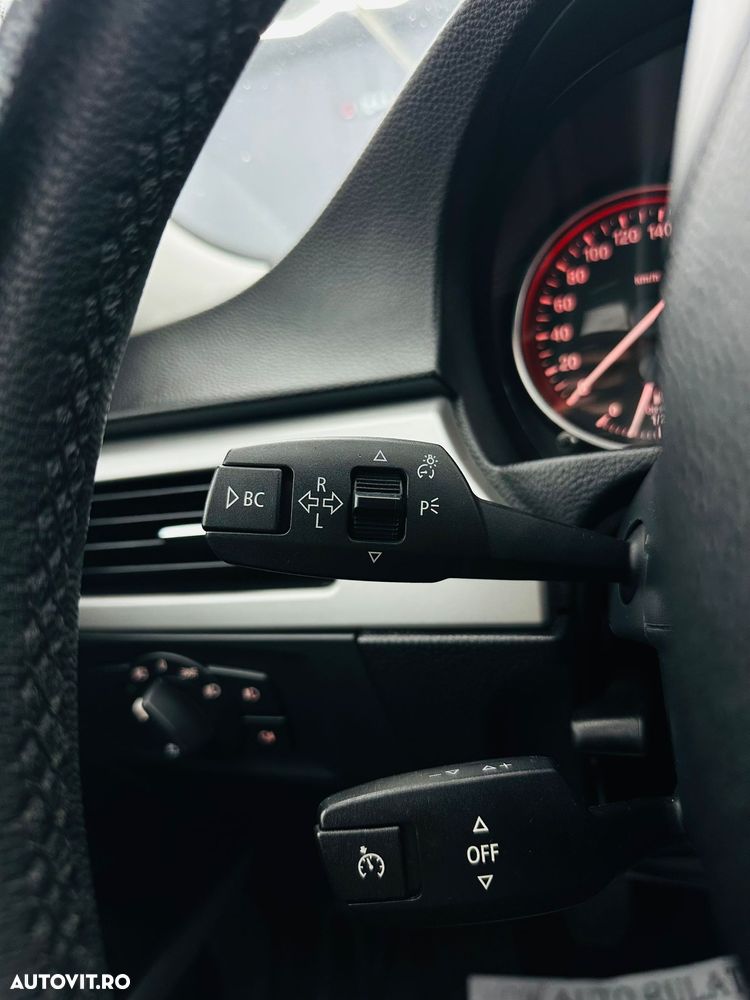 BMW Seria 3 318d DPF Edition Exclusive - 26