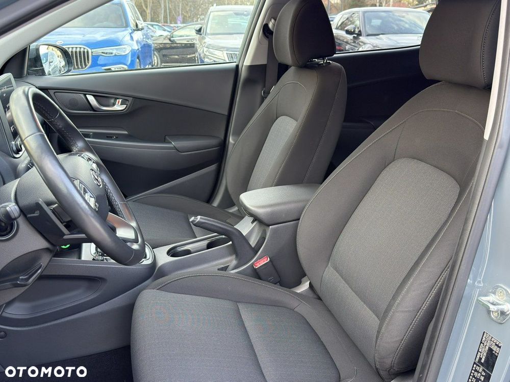 Hyundai Kona - 12