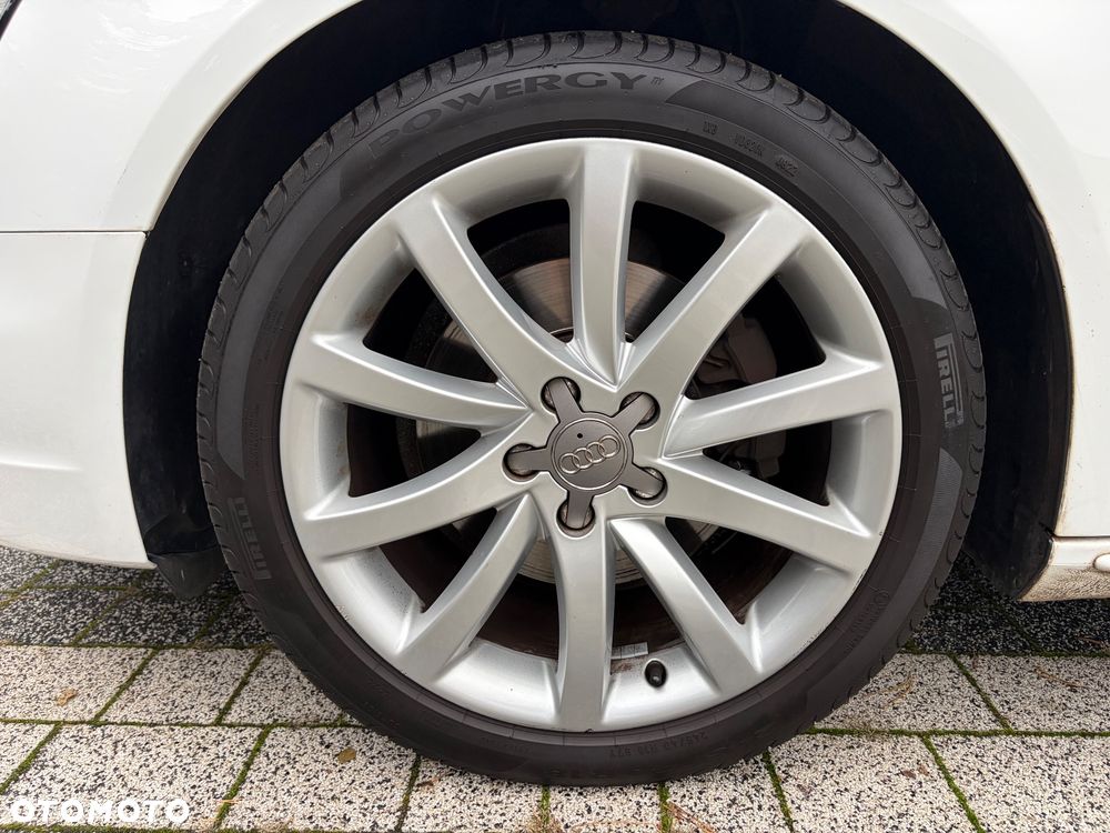 Audi A4 Avant 2.0 TDI DPF multitronic S line Sportpaket - 25
