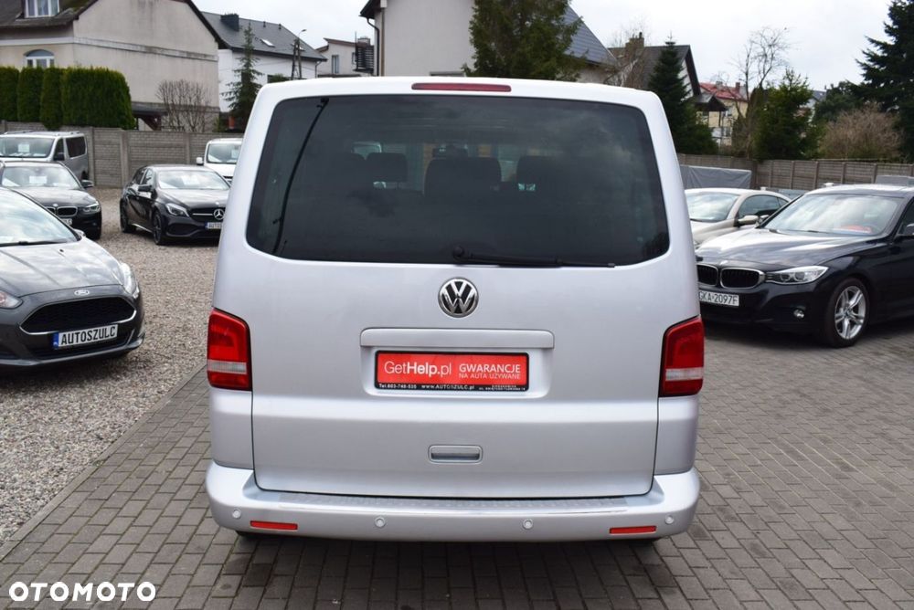 Volkswagen Caravelle - 8