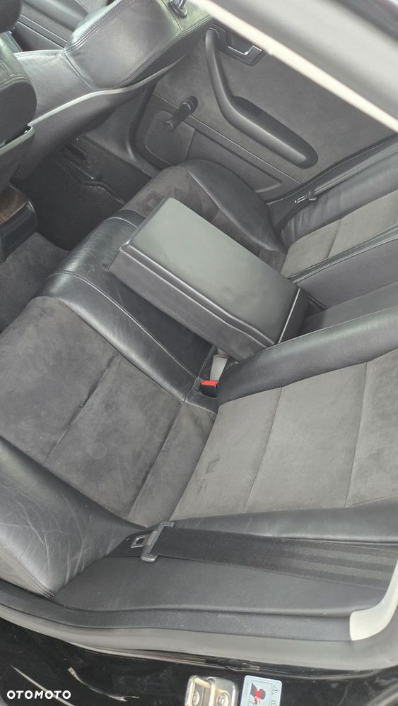 Audi A4 Avant 2.0 TDI - 10