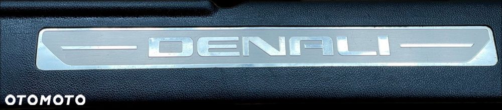 P8 GMC YUKON XL DENALI IV 2015 - OSŁONA PROGU LISTWA PRAWA PRZÓD 23433413 - 4