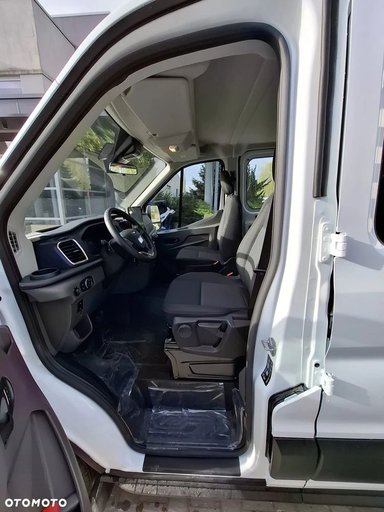 Ford Transit - 10