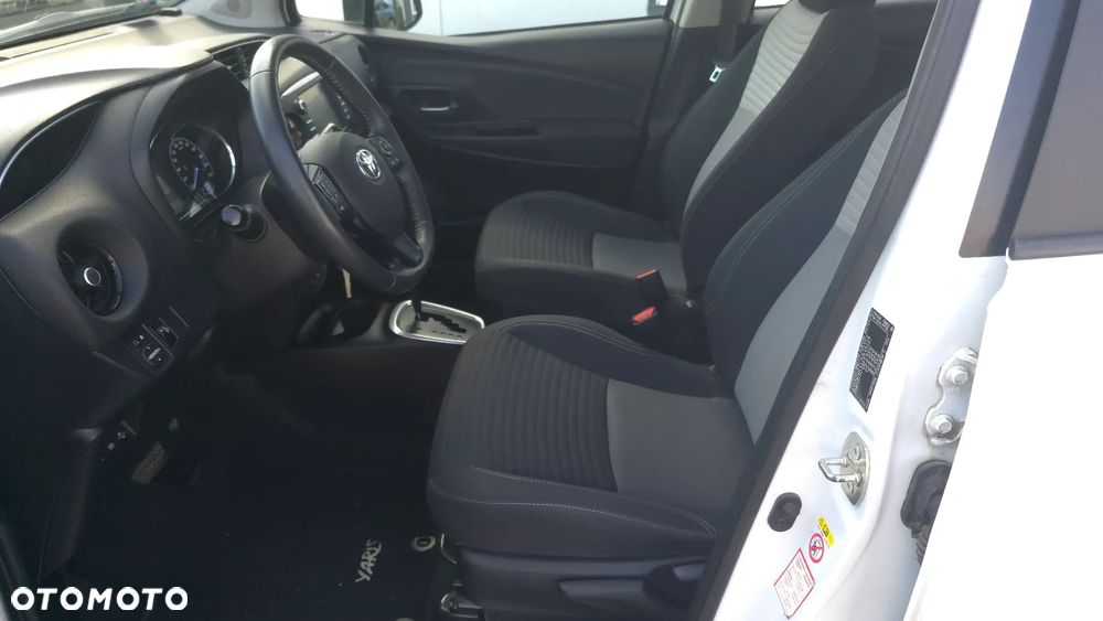Toyota Yaris - 15