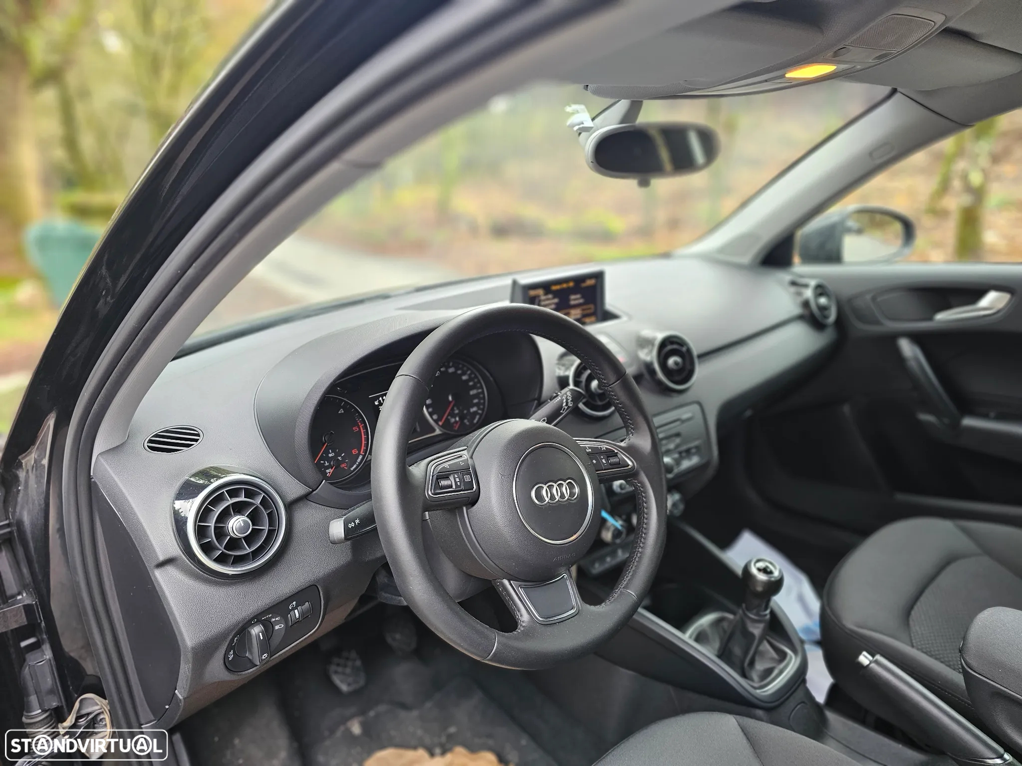 Audi A1 1.6 TDI S line edition - 10