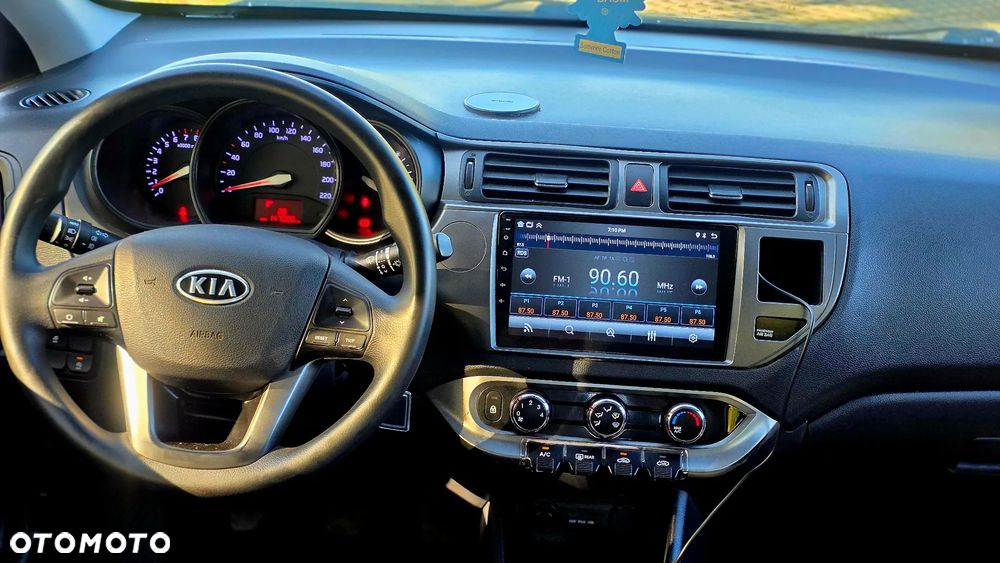 Kia Rio - 3