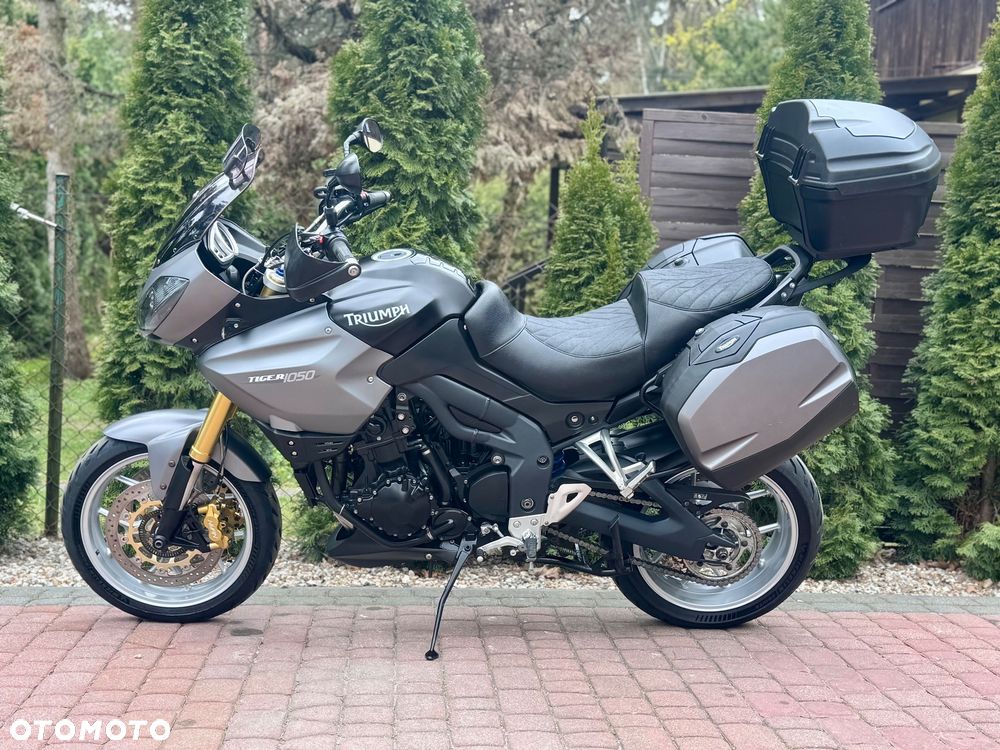 Triumph Tiger - 7