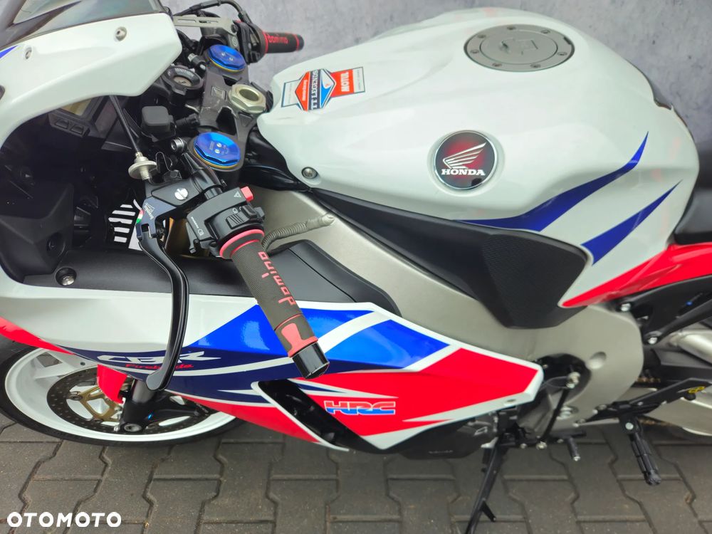 Honda CBR - 13