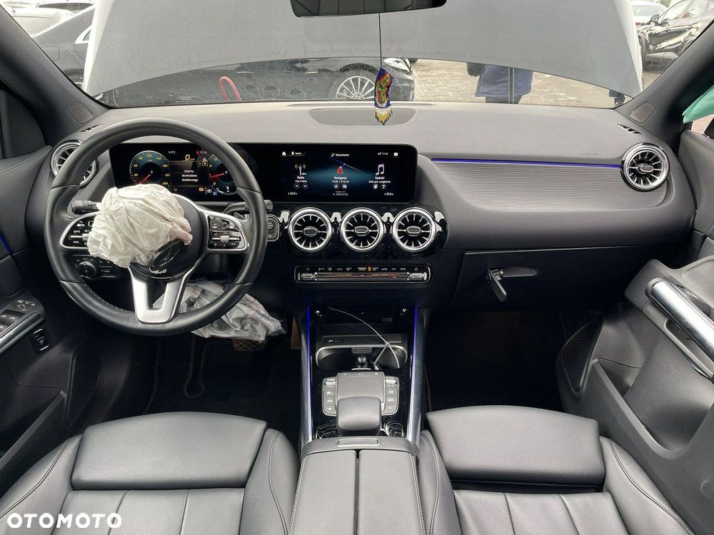 Mercedes-Benz GLA 250 4Matic 8G-DCT Style - 13