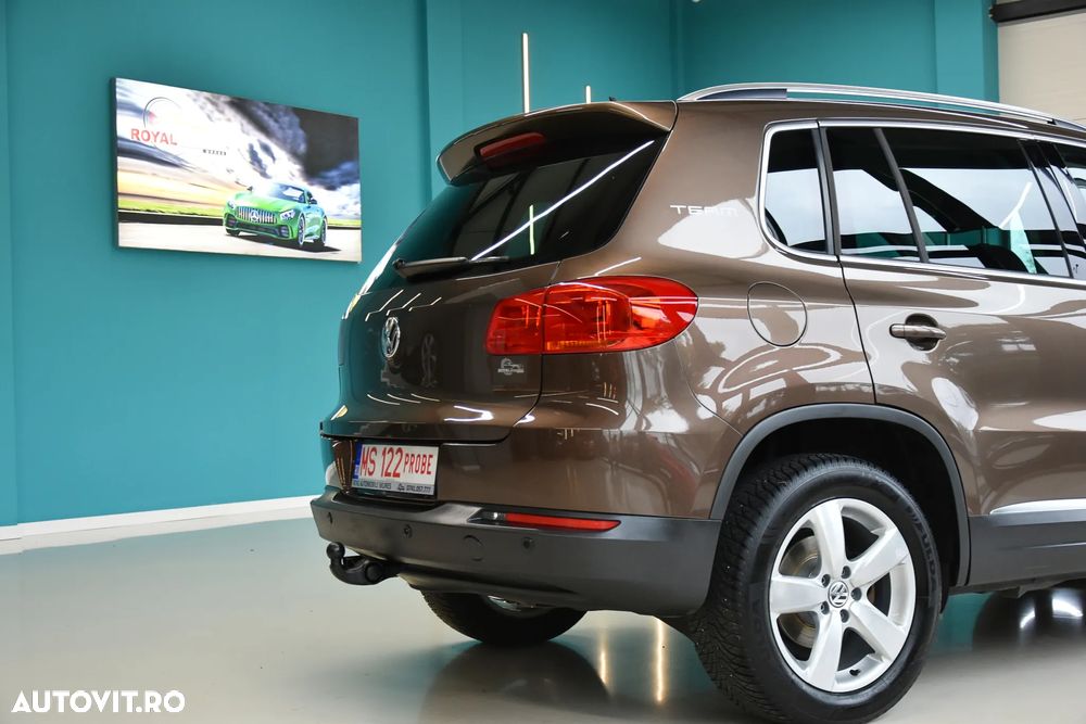 Volkswagen Tiguan 2.0 TDI 4Motion DSG Sport & Style - 16