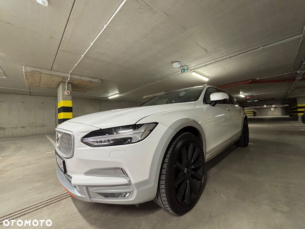 Volvo V90 Cross Country D5 AWD - 1