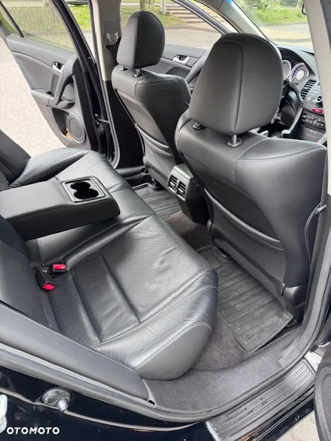 Honda Accord 2.0 Executive Navi - 16