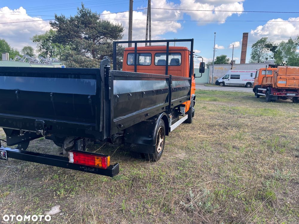 Mercedes-Benz 813 vario - 4