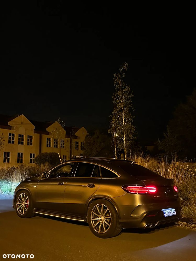 Mercedes-Benz GLE - 18