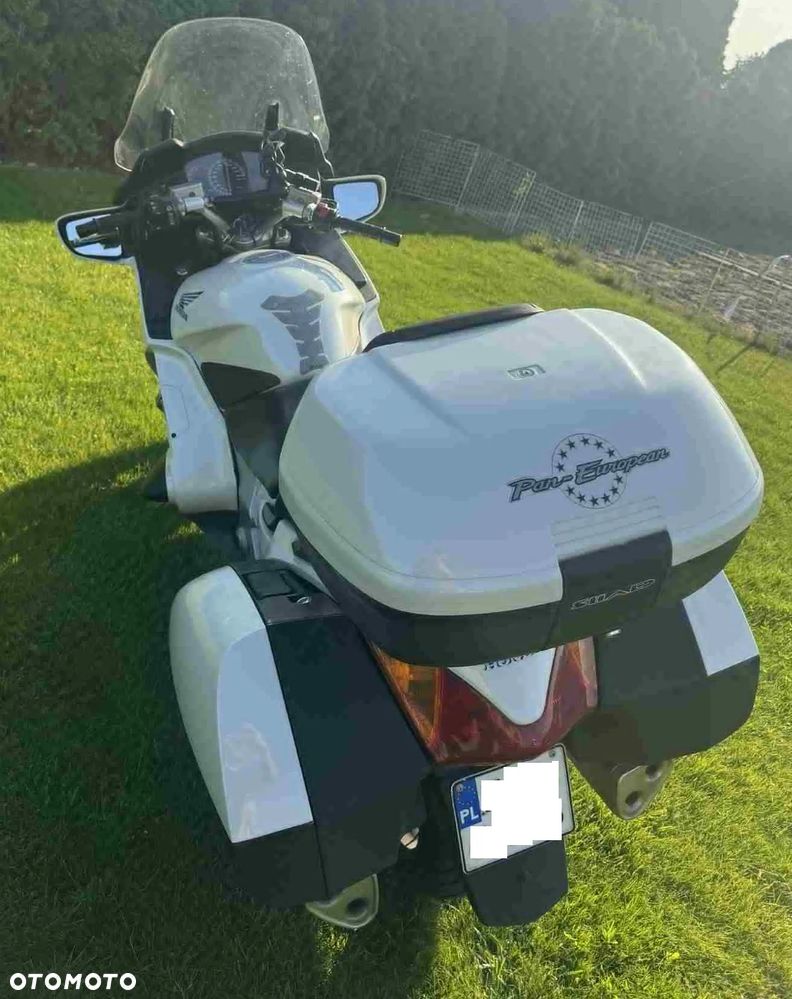 Honda ST - 2