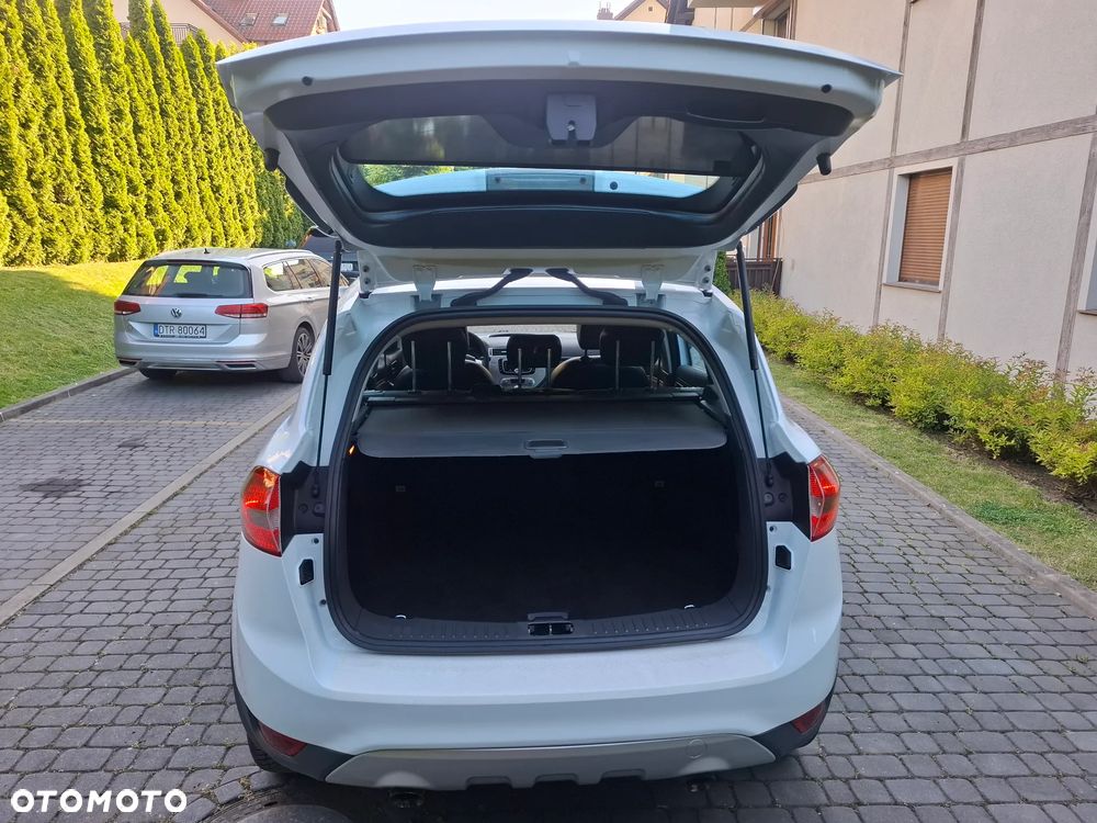 Ford Kuga 2.5 4x4 Trend - 25