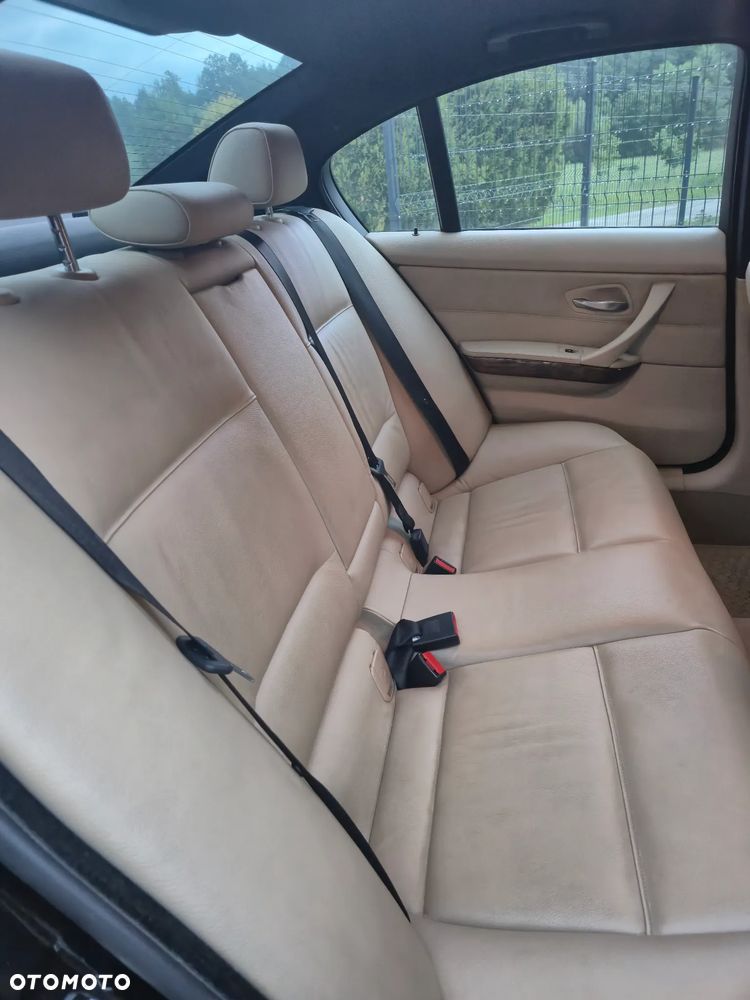 BMW Seria 3 - 12