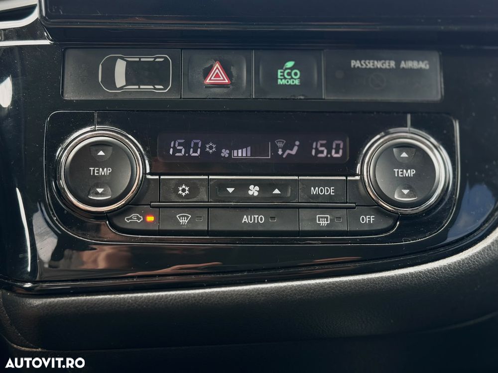 Mitsubishi Outlander 2.2 Litre DI-D AWD Instyle - 10