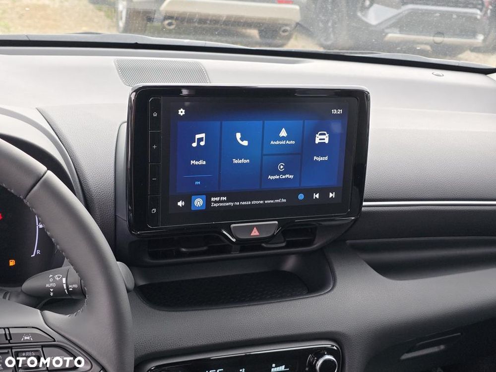 Toyota Yaris Hybrid 1.5 Style - 21