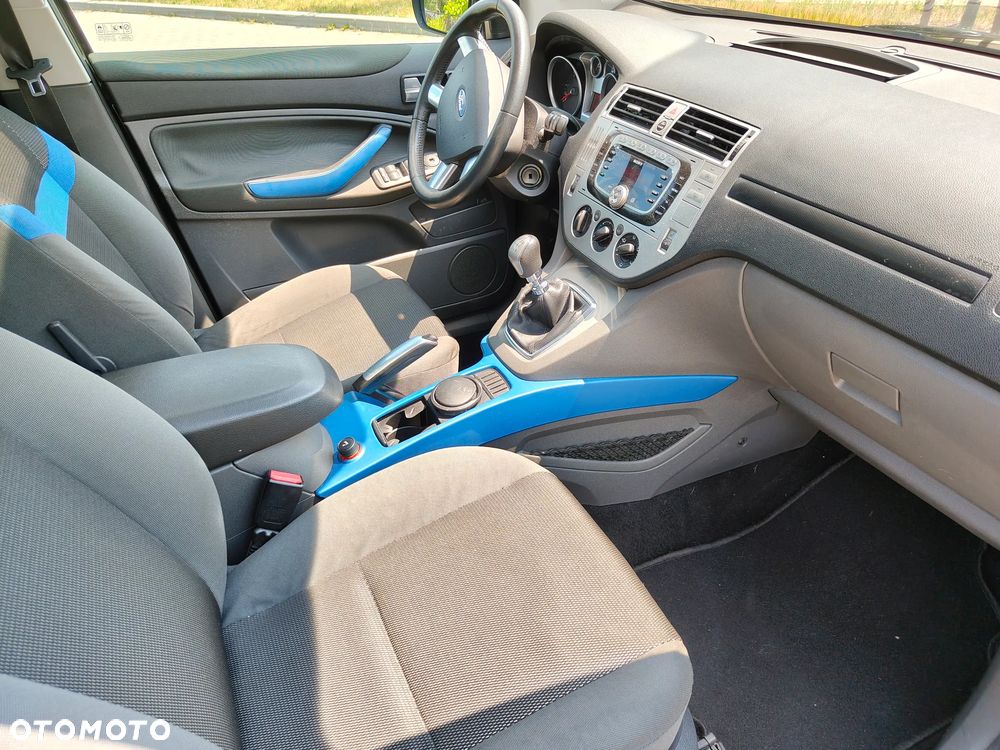 Ford Kuga 2.0 TDCi 4x4 Titanium - 26