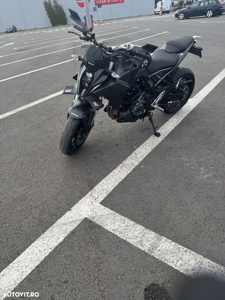 Suzuki GSX-8S - 7
