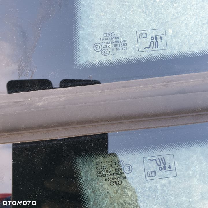 AUDI A3 8V 3D SZYBA KAROSERYJNA W BLOTNIK LEWA TYL 2012R - 2