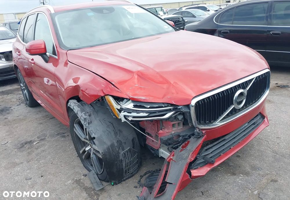 Volvo XC 60 T5 AWD Geartronic Momentum Pro - 9