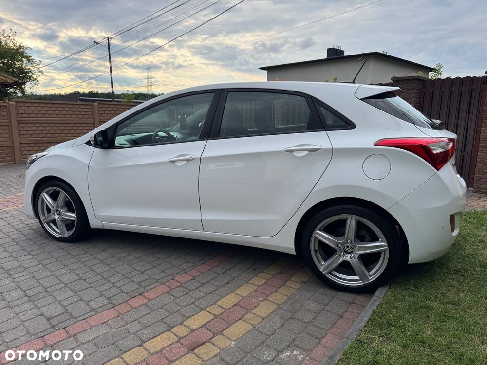Hyundai i30 1.6 CRDi BlueDrive Classic + - 5