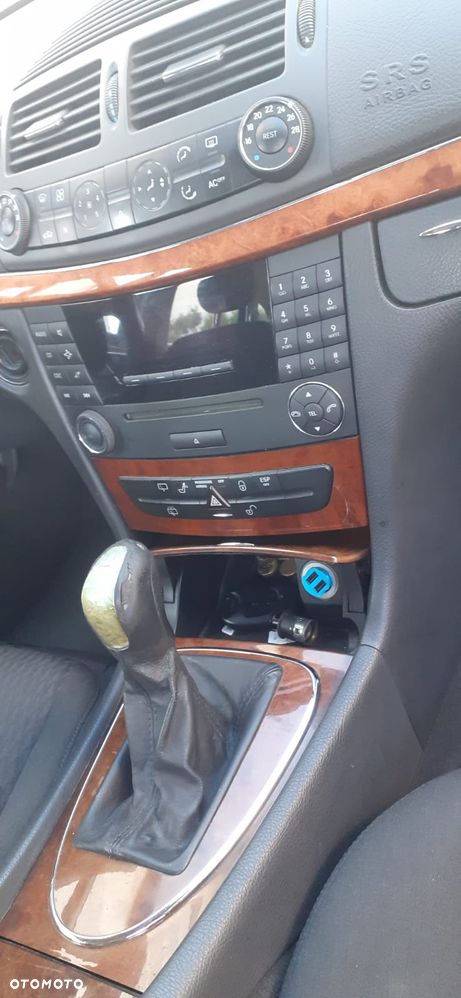 Mercedes-Benz Klasa E 270 CDI T Elegance - 8
