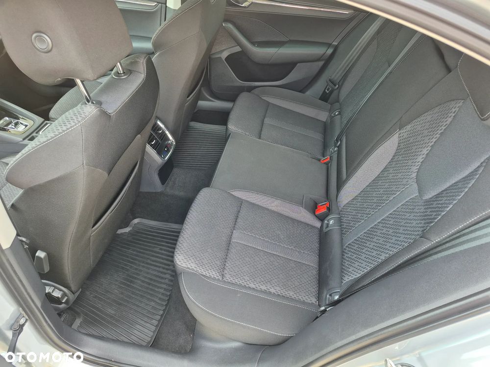 Skoda Octavia 2.0 TSI 4x4 Style DSG - 6