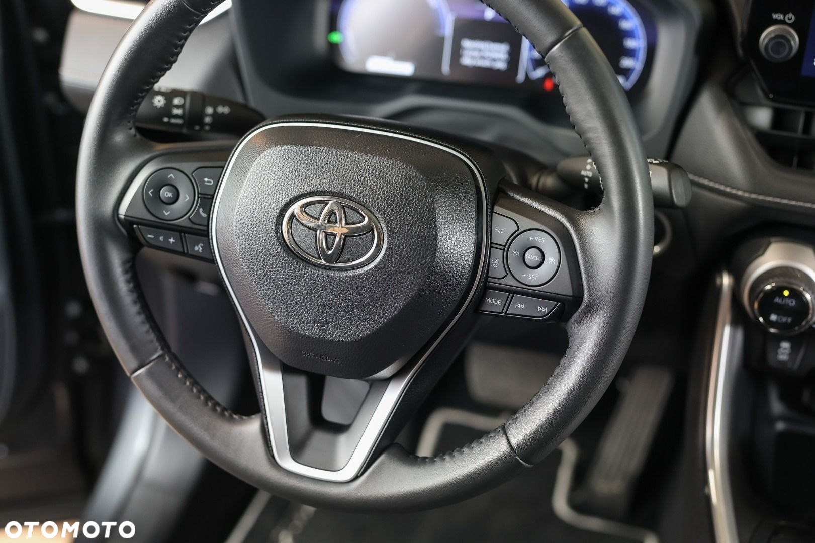 Toyota RAV4 - 32