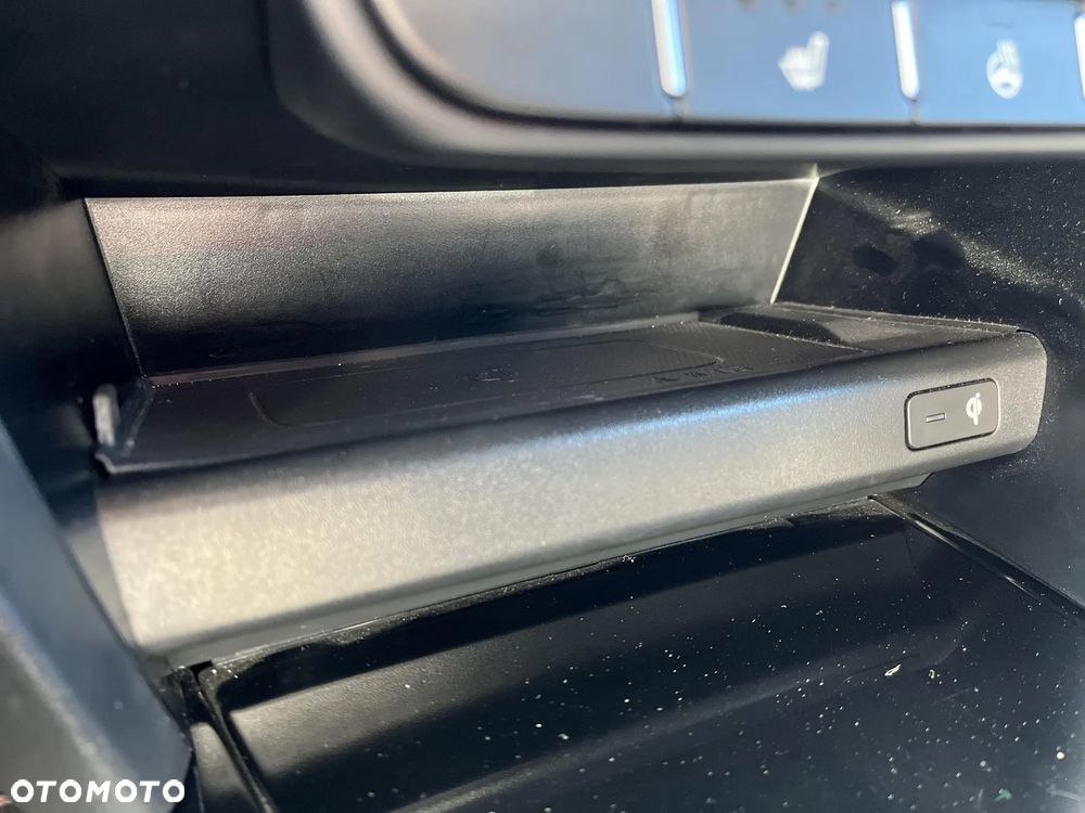 Kia ProCeed 1.6 T-GDI GT DCT - 24