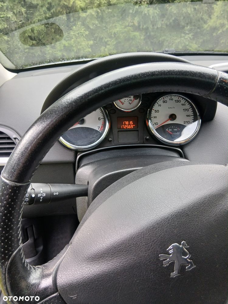 Peugeot 207 CC - 8