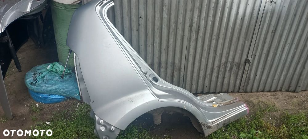 Błotnik tył tylny lewy prawy  Daihatsu Sirion II  poznan - 2