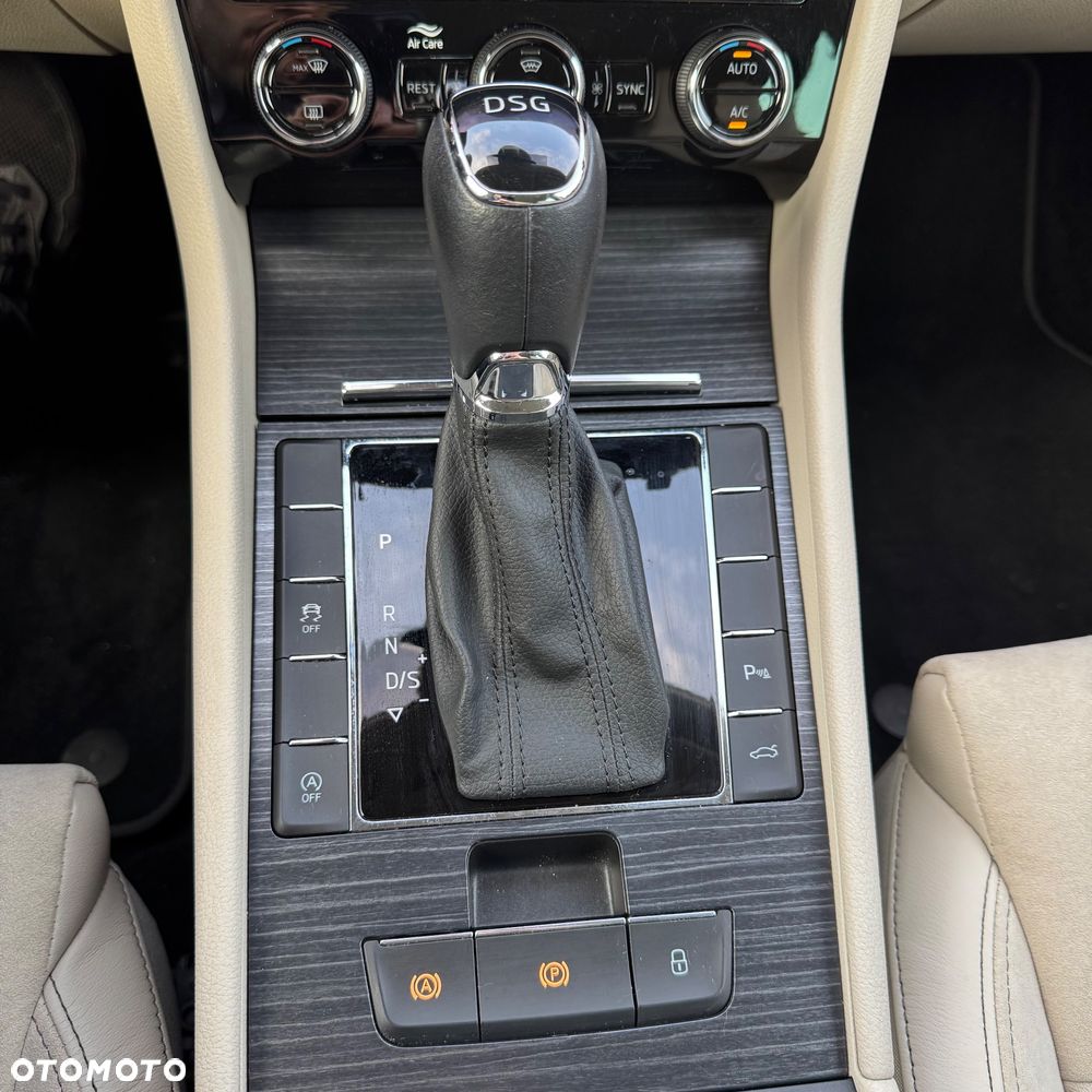 Skoda Superb 2.0 TSI Style DSG - 39