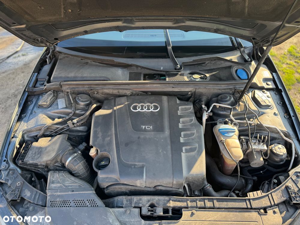 Audi A4 Avant 2.0 TDI DPF - 13
