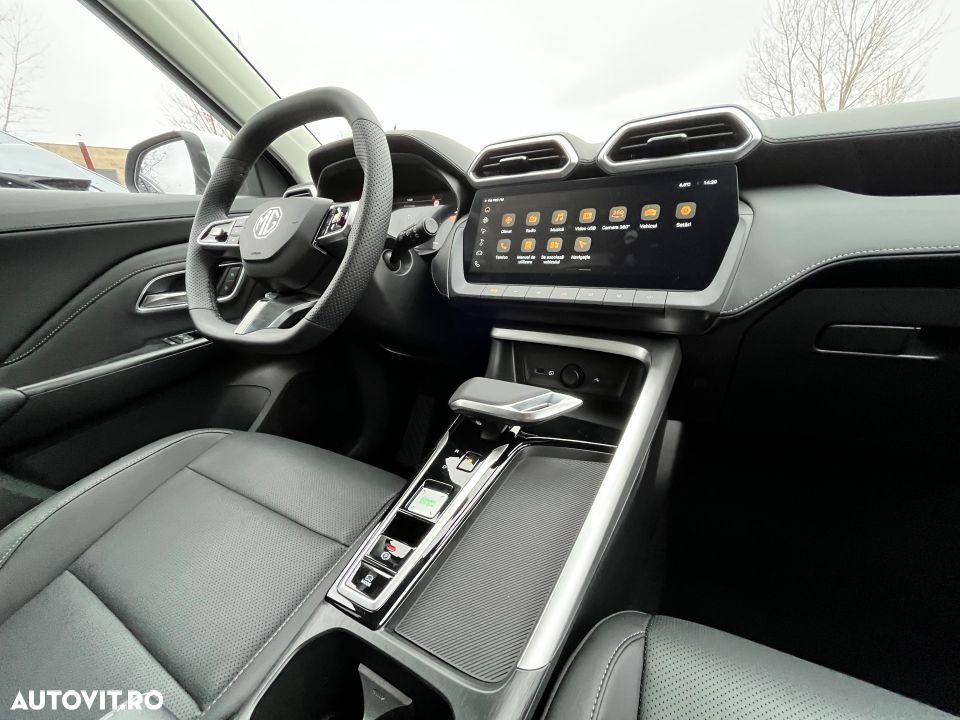 MG ZS HEV - 22