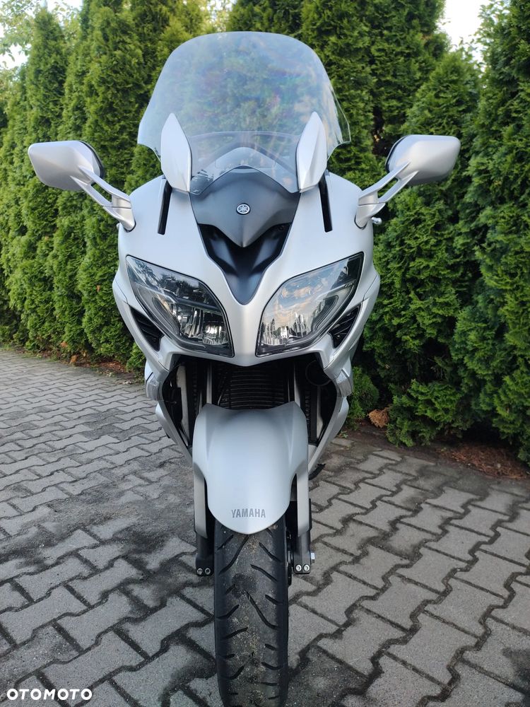 Yamaha FJR - 6