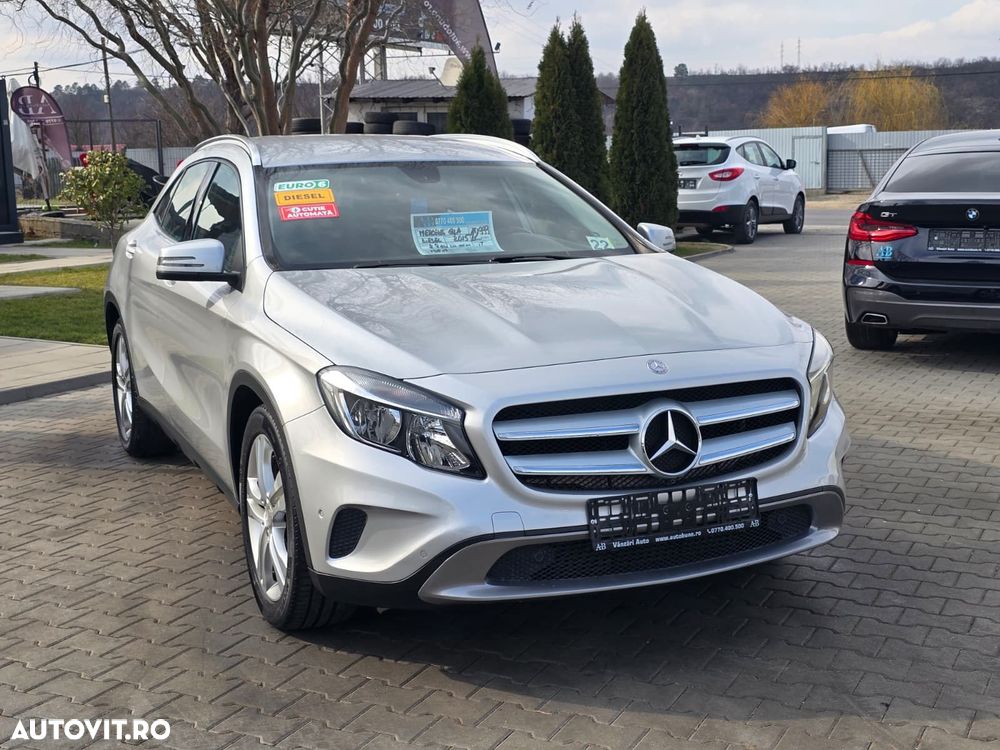 Mercedes-Benz GLA - 7