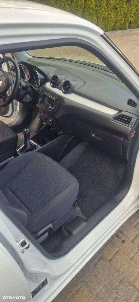 Suzuki Swift 1.2 SHVS Premium Plus - 13