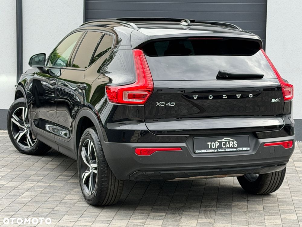 Volvo XC 40 B4 B AWD DKG RDesign - 14